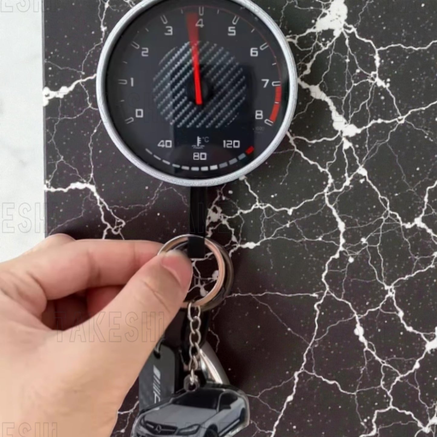 MERCEDES BENZ C63｜重量聯動轉速表鑰匙掛勾