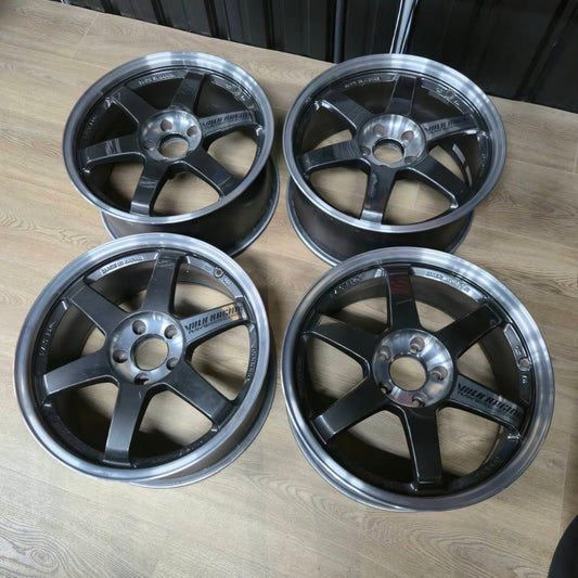 VOLK RACING TE37 18x8.5J ET30 5x114.3
