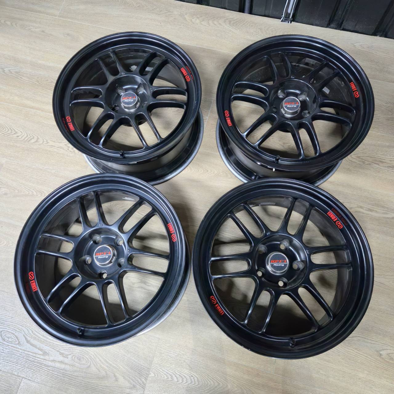 ENKEI RPF1 18x8.5J ET30 5x114.3